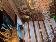 -Mogul Eatery·大亨餐酒馆