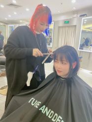 点击看大图 -八佰伴8008星级形象店