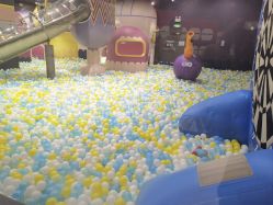 -MELAND CLUB亲子乐园·派对·餐厅(北京芳圆里ID MALL店)