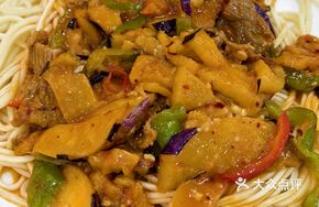 Green Pepper Eggplant Beef Noodles