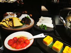 -鲜入唯煮·港式海鲜牛肉火锅(金宝街店)