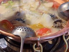 -阿婆情腊排骨火锅(金虹路店)