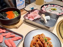 -蚂蚁洞·烤肉大营地(上海静安大悦城店)