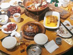 -隔壁老王·家常云南菜(花巷店)