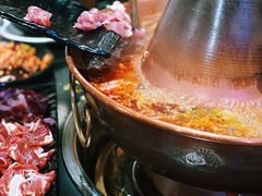 -果松木炭酸菜铜火锅·外婆参鸡汤