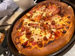 必胜硬核肉多多披萨-必胜客(瑞虹店)