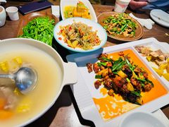 -隔壁老王·家常云南菜(皇冠店)