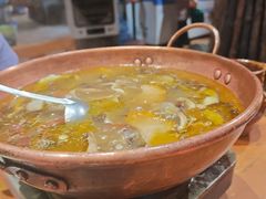 -老滇山寨•云南特色菜•地方菜•民族风情歌舞表演(金碧店)