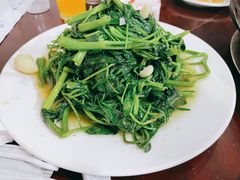 -丹水桥地锅鱼·翘嘴鲌·地方特色全鱼宴(丹江口大坝店)