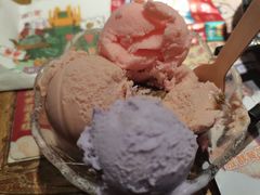 冰淇淋自助-哥老官重庆美蛙鱼头(西湖银泰十一哥店)