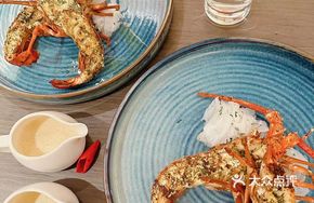 French Vanilla Garlic Butter Baked Lobster