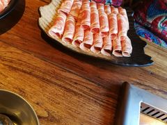 -老牌坊云南鱼豆花火锅(爱建店)