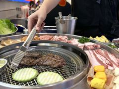 -哈哈碳都·牛肋条无限自助烤肉(宝龙店)