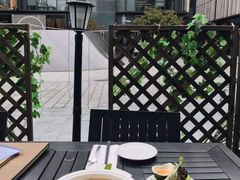 露天位-大茴香越法料理(SOHO复兴店)