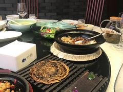 马仕金牌肥肠煲-马仕玖煲·融合菜·酥不腻烤鸭(人大店)