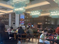 -东方红海鲜百汇(国际大厦店)