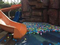 -中家鑫园温泉酒店鑫悦汤泉