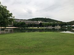 -上海佘山世茂艾美酒店
