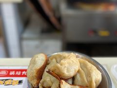 -黄阿姨锅贴大王(万航渡路店)