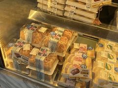 -鲍师傅糕点(大沽南路店)