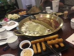 -重庆爽翻天老火锅(临平万达广场店)
