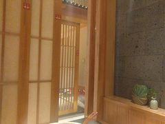 -花和海鲜自助(梅江店)