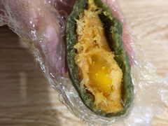 蛋黄肉松青团-麦麦点心铺(正荣·时代广场店)
