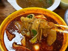 -不起眼麻辣烫凉皮店