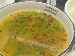 -南京悦客假日酒店