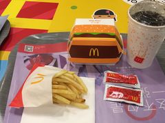 -麦当劳(民盈·国贸城店)