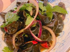 -关东小磨东北菜(上海长风大悦城店)