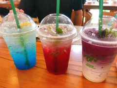 -Chom Cafe and Restaurant