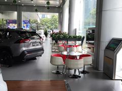 -上海锦江一汽丰田4S店(徐汇区店)