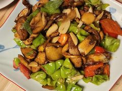 -缘生态云南菜·野生菌庭院餐厅(华侨城店)
