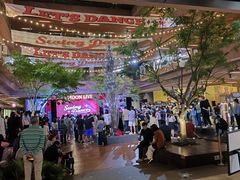 -七鲜超市(瑞虹天地太阳宫店)