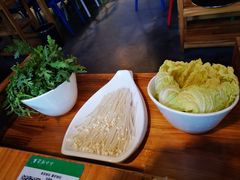 -小小河边鱼(天润城店)