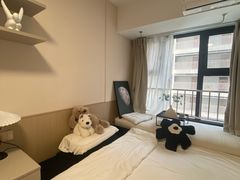 -东方体育中心(地铁站)