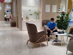 -柏乐口腔医院·舒适化无痛种植牙中心(东盟商务区院)