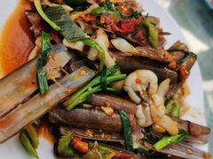 -亚龙湾8号(丁村万人海鲜广场店)