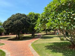 -侯臣咖啡文化村