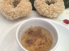 炸虾饼配泰国梅子酱-帕蓝·暹罗料理(大学路店)