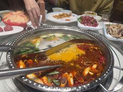 -乡土黄·鲜牛肉火锅·小龙虾(兴业街店)