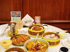 -深圳富苑皇冠假日套房酒店