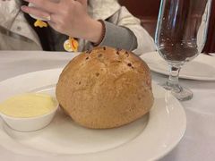 超多黄油的餐前面包-摩根扒房(桐梓林店)