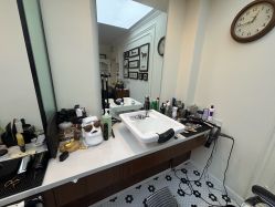 -理昂男士理发店 Barber shop
