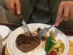 -斗牛士牛排餐厅(嘉里汇店)