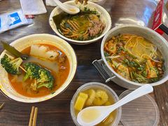 -丽丽三鲜螺蛳粉(田林路店)