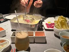 -左庭右院鲜牛肉火锅黑金店(陆家嘴中心店)