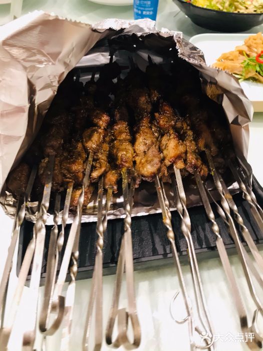 永源成清真餐厅(黑牛城道店)碳烧羊肉串图片