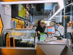 -周黑鸭(深圳南山区海岸城店)